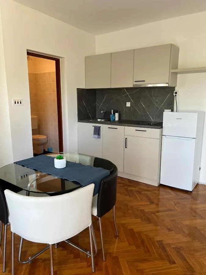 Apartments Antolkovic 0*, Ugljan