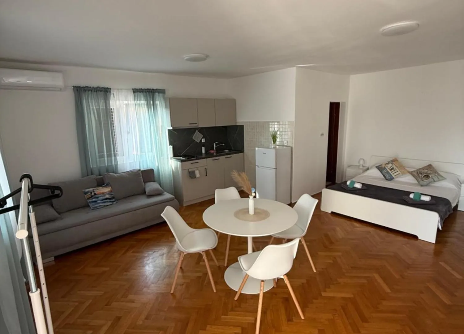Apartments Antolkovic أوغليان